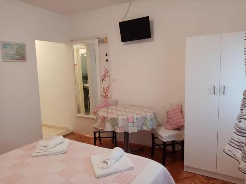Apartmani Jela Makarska Exterior photo