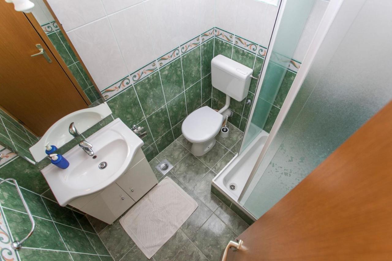 Apartmani Jela Makarska Exterior photo