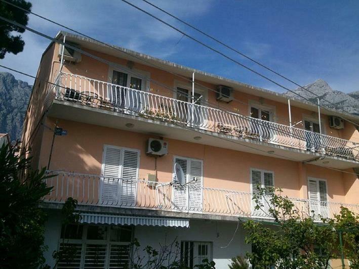 Apartmani Jela Makarska Exterior photo
