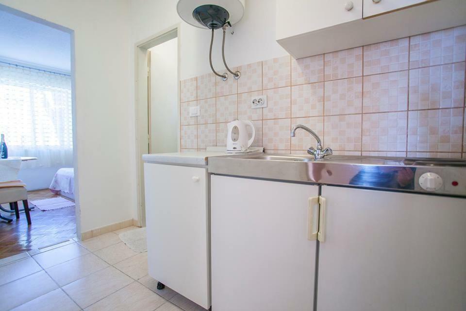 Apartmani Jela Makarska Exterior photo