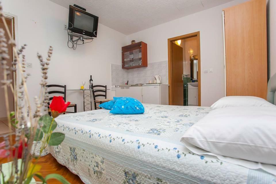Apartmani Jela Makarska Exterior photo