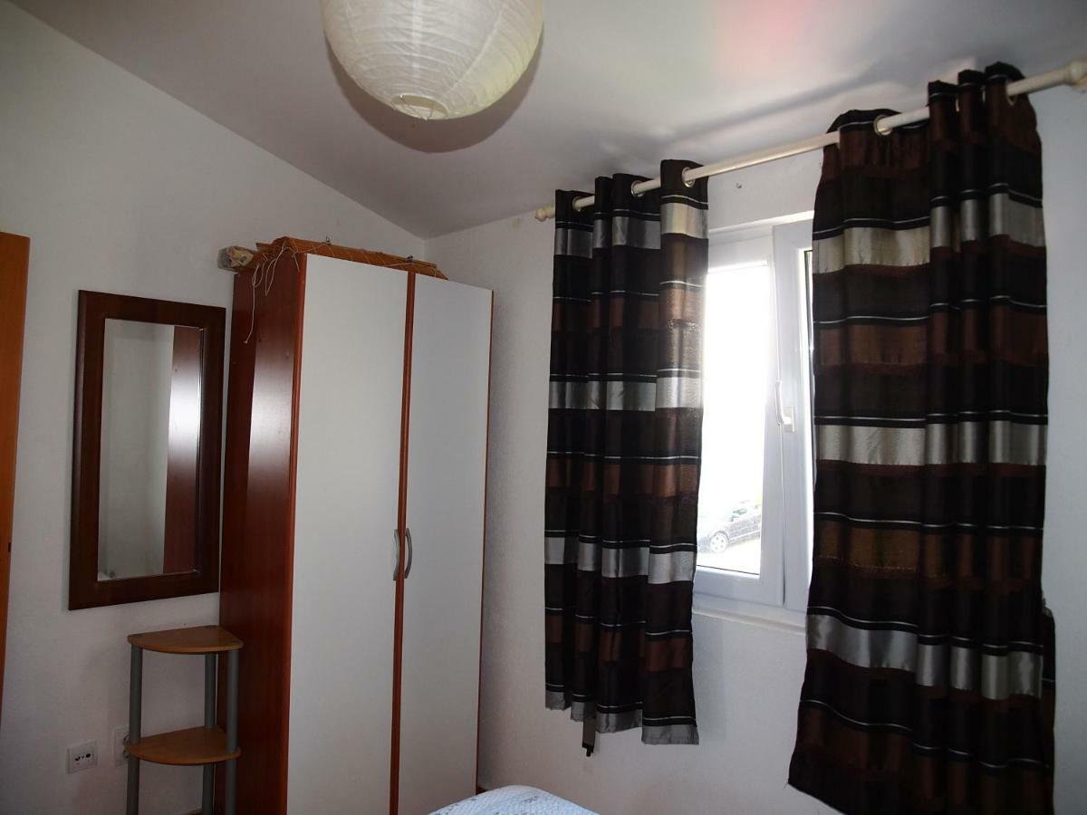 Apartmani Jela Makarska Exterior photo