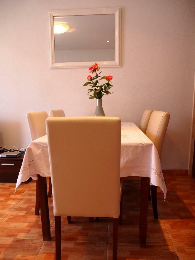 Apartmani Jela Makarska Exterior photo
