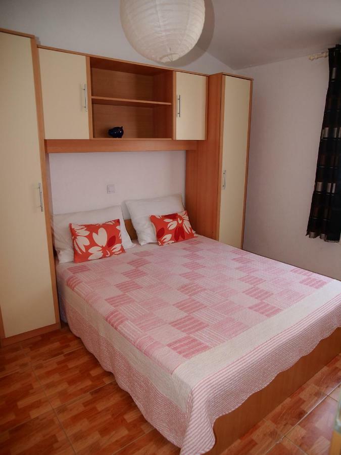 Apartmani Jela Makarska Exterior photo
