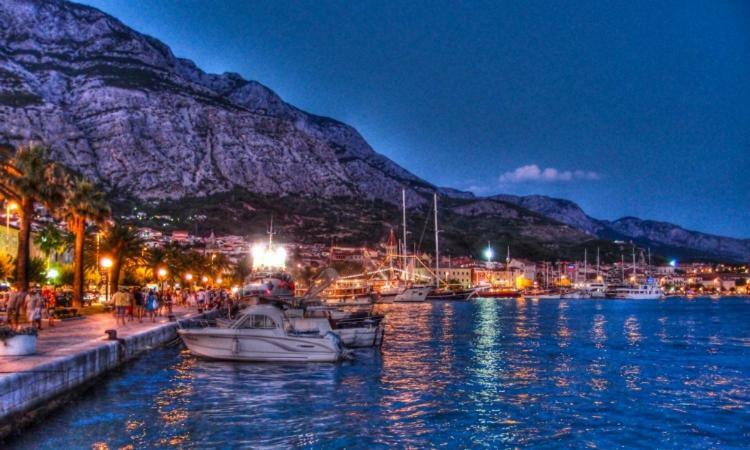 Apartmani Jela Makarska Exterior photo